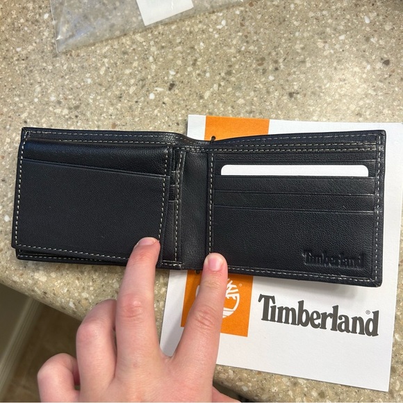 NWT Timberland Black Genuine Leather Bifold Wallet Men’s - Blix Passcase - Picture 3 of 11